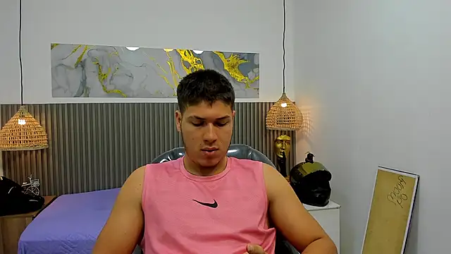 AlessandroFranco online show from July 2, 2026, 12:33 pm