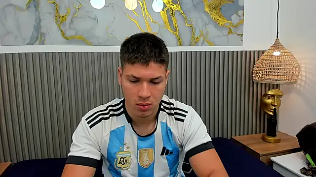 AlessandroFranco online show from July 15, 2026, 12:43 pm