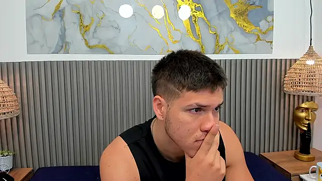 AlessandroFranco online show from July 17, 2026, 12:56 pm