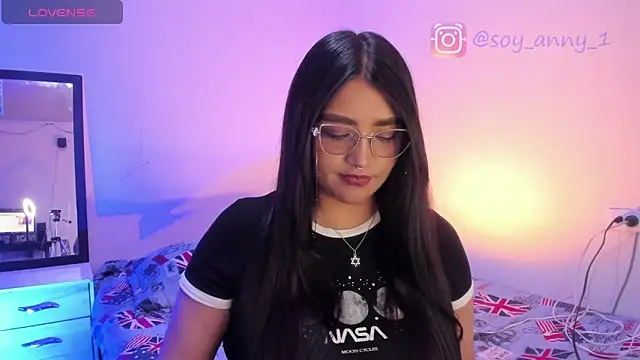 Snapshot of soyanny-777 chatting on March 12, 2026, 5:24 am soyanny-777 online show from March 12, 2026, 5:24 am