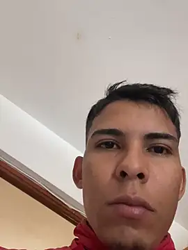 Snapshot of LeiAaron9810 chatting on March 10, 2026, 11:37 am LeiAaron9810 online show from March 10, 2026, 11:37 am