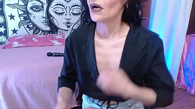 Snapshot of _Alexandra_Jones chatting on July 25, 2026, 1:36 am Alexandra Jones online show from July 25, 2026, 1:36 am
