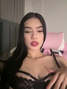 Valen Gia online show from March 14, 2026, 1:12 am