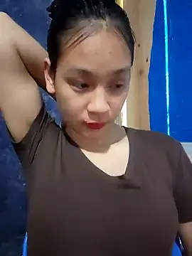-Hicici- online show from May 15, 2026, 11:34 pm
