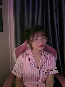 Cum-withyou online show from April 19, 2026, 9:08 am