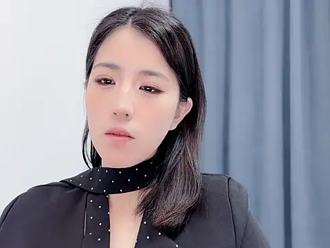 amy-666666 online show from March 13, 2026, 2:51 am