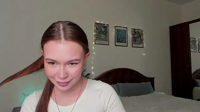 kittiangel00 online show from March 14, 2026, 12:21 pm