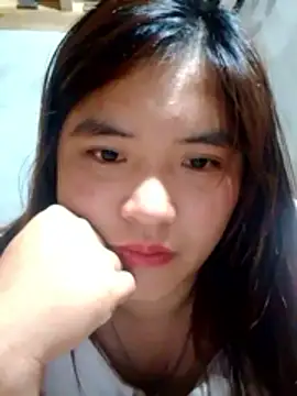 YAONIKUTE online show from April 14, 2026, 9:54 pm