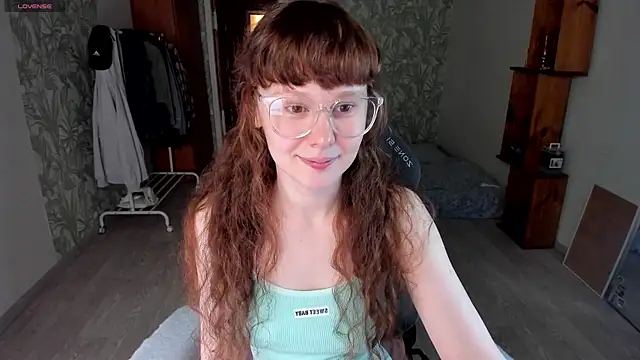 NikiCozy online show from July 27, 2026, 4:58 pm