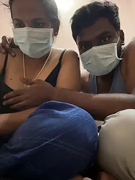 Snapshot of kasicouple69 chatting on March 16, 2026, 1:26 pm kasicouple69 online show from March 16, 2026, 1:26 pm