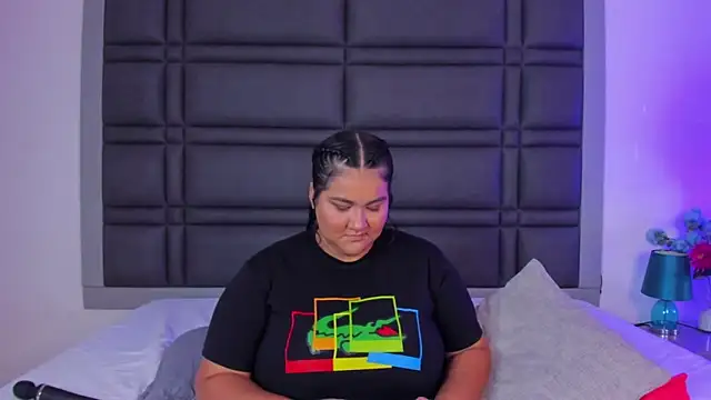 AmaranttayLunay online show from March 19, 2026, 7:18 pm