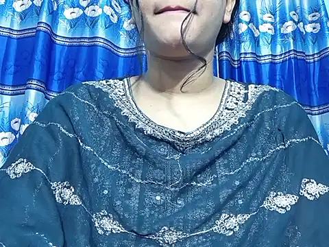 Emma 4433 online show from March 15, 2026, 4:13 pm