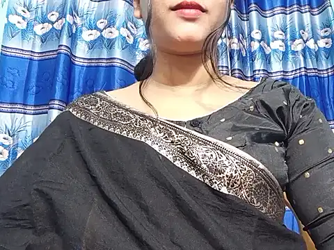 Emma 4433 online show from March 16, 2026, 4:22 pm