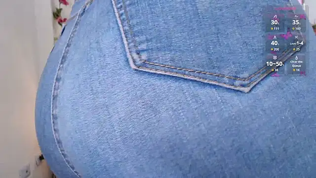 Isabella Roses  online show from July 27, 2026, 9:11 pm