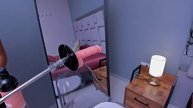 Lia owenss online show from March 19, 2026, 6:45 pm