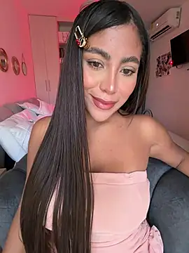 SaraValentina11 online show from March 31, 2026, 5:02 pm