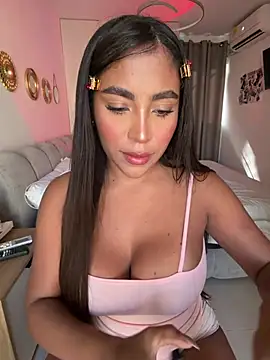 SaraValentina11 online show from April 15, 2026, 8:31 pm