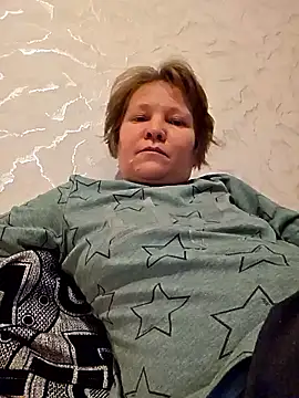  LOLA-LOLA  online show from April 7, 2026, 3:45 pm