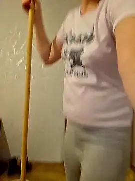  LOLA-LOLA  online show from April 9, 2026, 3:06 pm