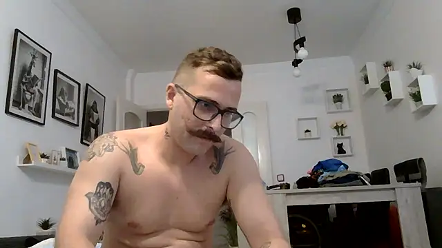 yanick931 online show from July 23, 2026, 9:35 pm