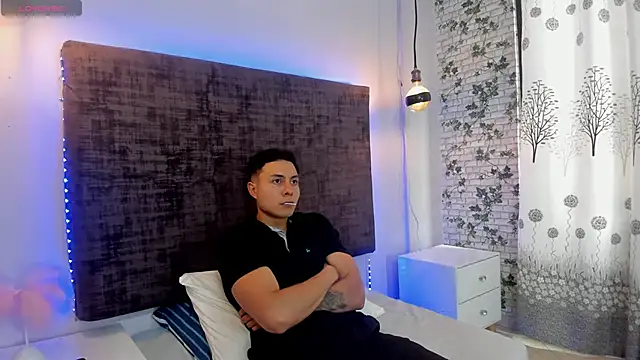 baby west online show from March 12, 2026, 7:20 pm