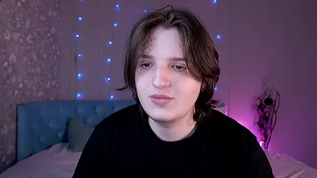 delalex online show from March 19, 2026, 8:46 pm