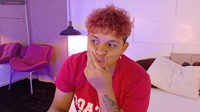 Snapshot of DominickJoness chatting on March 16, 2026, 8:13 pm DominickJoness online show from March 16, 2026, 8:13 pm