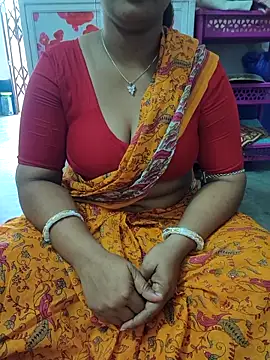 sweety000111 online show from March 16, 2026, 4:51 am