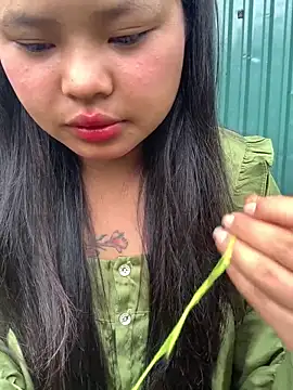 Motminhthoi online show from May 12, 2026, 1:36 am