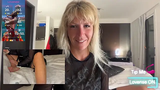 AtomBlondy online show from May 17, 2026, 7:43 pm