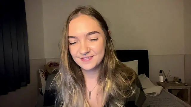 RoxyWet online show from July 26, 2026, 2:57 pm