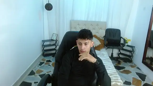 Kei 23 online show from April 15, 2026, 1:40 pm