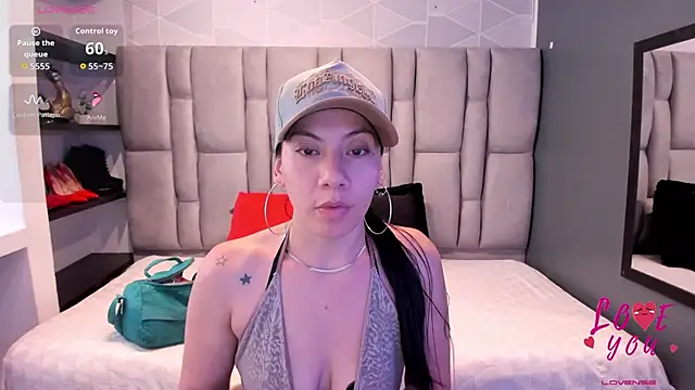 Abril Fox   online show from June 6, 2026, 7:29 pm
