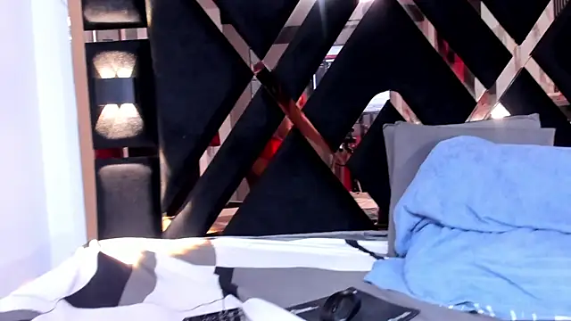 dajacatt online show from March 31, 2026, 6:47 am