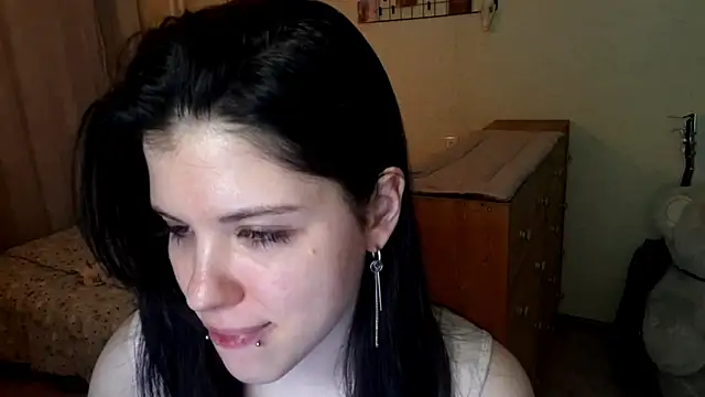 MiaTemptress online show from April 13, 2026, 2:22 pm