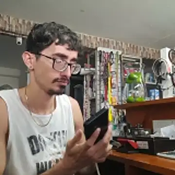 jhosuamoore online show from April 21, 2026, 8:34 pm