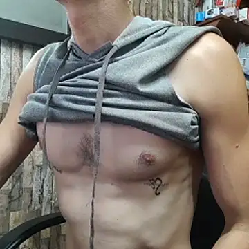 jhosuamoore online show from May 8, 2026, 12:16 am