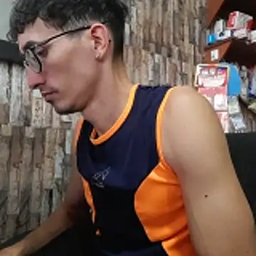 jhosuamoore online show from May 12, 2026, 7:33 pm