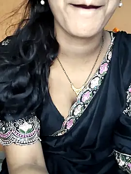 Hot lady234 online show from June 18, 2026, 4:55 pm