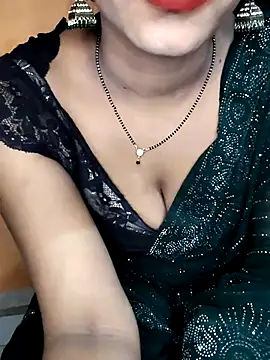 Hot lady234 online show from June 19, 2026, 5:39 pm