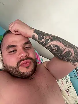 Axel Dominus online show from June 29, 2026, 1:33 pm