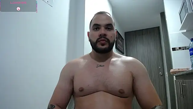 Axel Dominus online show from July 8, 2026, 6:40 am