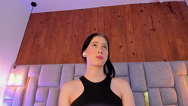 Snapshot of saraa_joness_ chatting on July 28, 2026, 5:34 pm saraa joness online show from July 28, 2026, 5:34 pm