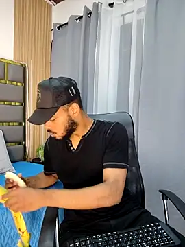 Oliver bigblack cock online show from May 1, 2026, 8:02 pm