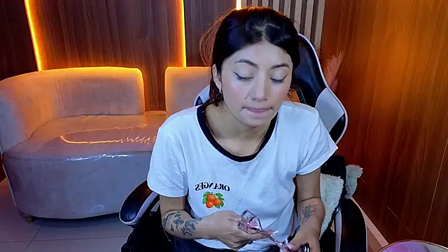 Lia queen tx online show from June 10, 2026, 3:07 am