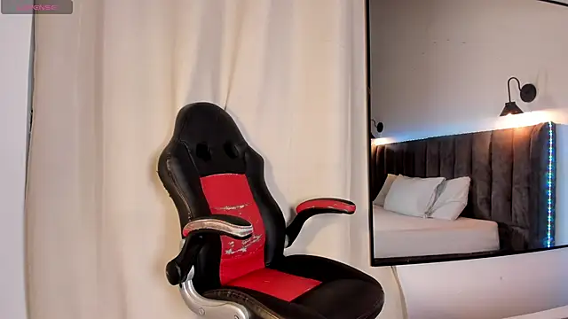 selena  smith1 online show from March 15, 2026, 6:19 am