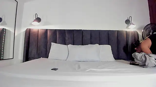 selena  smith1 online show from March 25, 2026, 4:40 am