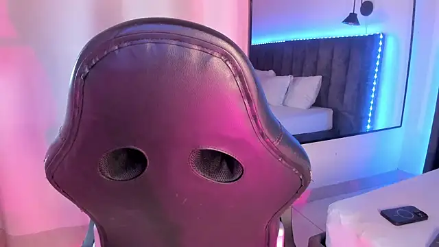 selena  smith1 online show from March 26, 2026, 5:13 am