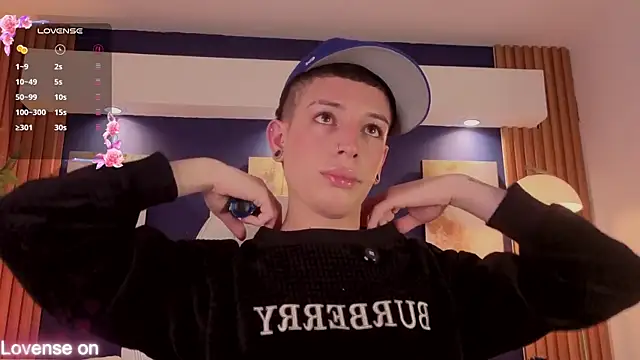 Snapshot of Luca_Prince_ chatting on March 23, 2026, 3:43 am Luca Prince online show from March 23, 2026, 3:43 am