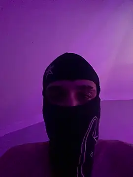 hardboii00 online show from March 27, 2026, 9:58 pm